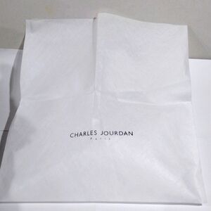 Charles Jourdan White Fabric dust bag - 15.5x16.5 inches - New